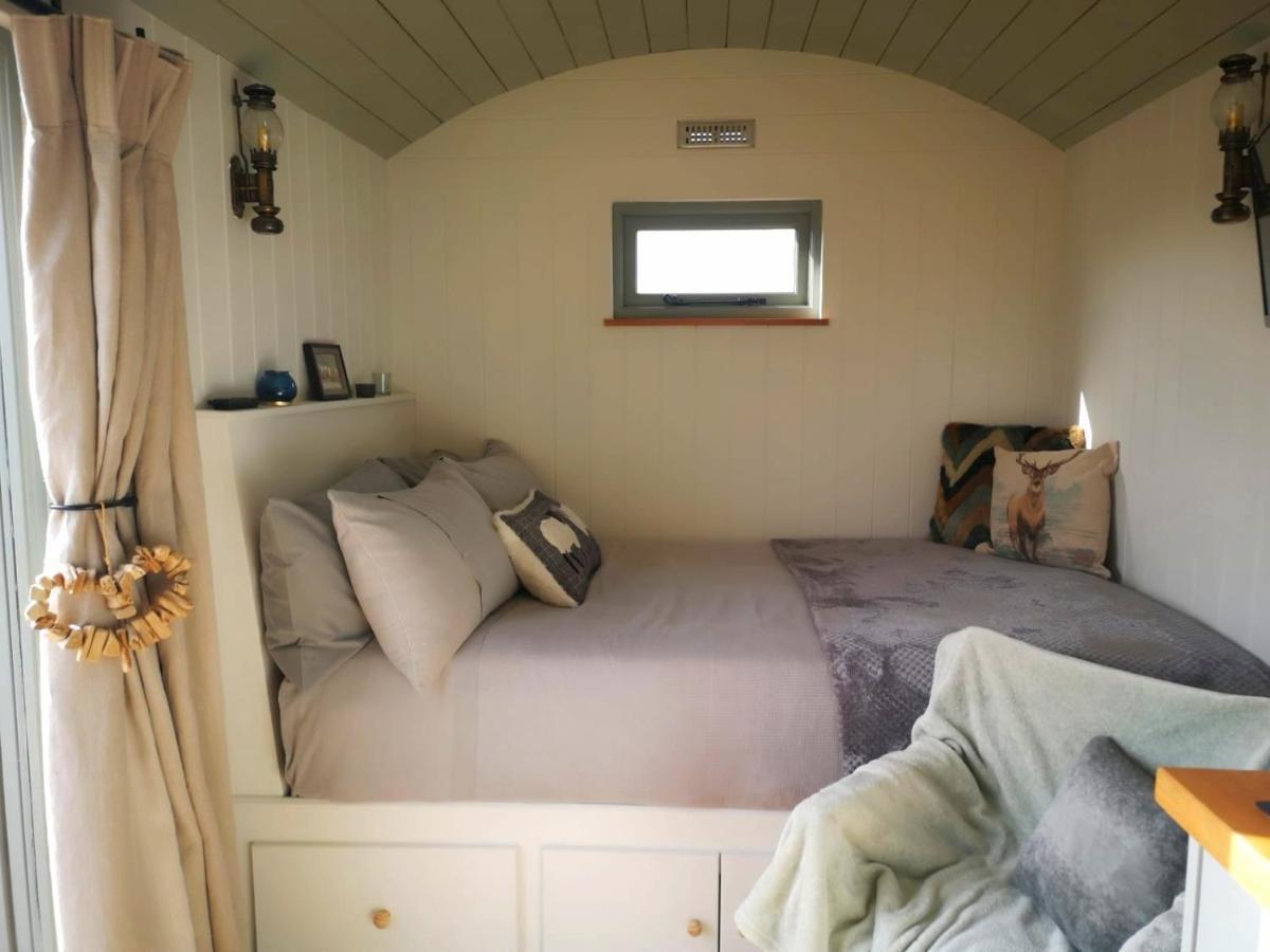 Fair Farm Hideaway Villa Waltham on the Wolds ภายนอก รูปภาพ