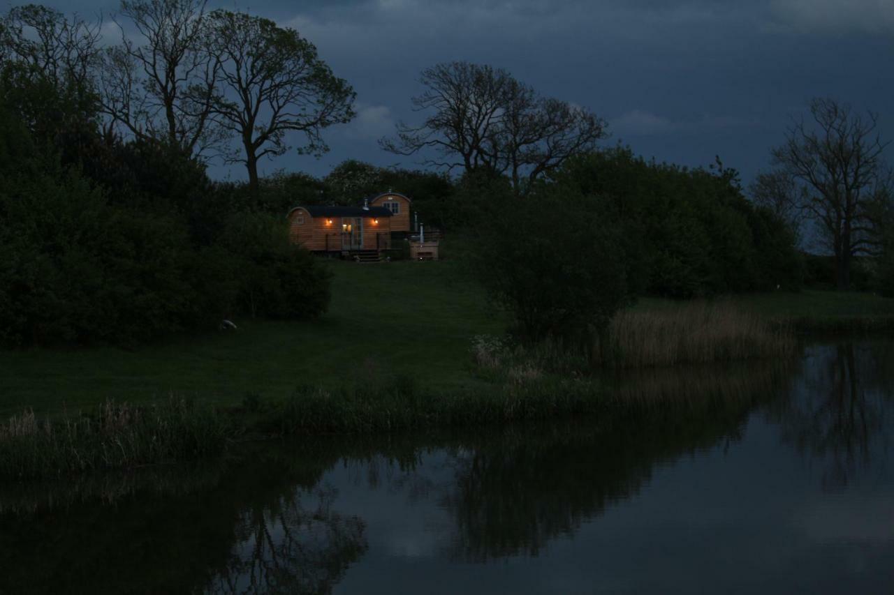 Fair Farm Hideaway Villa Waltham on the Wolds ภายนอก รูปภาพ