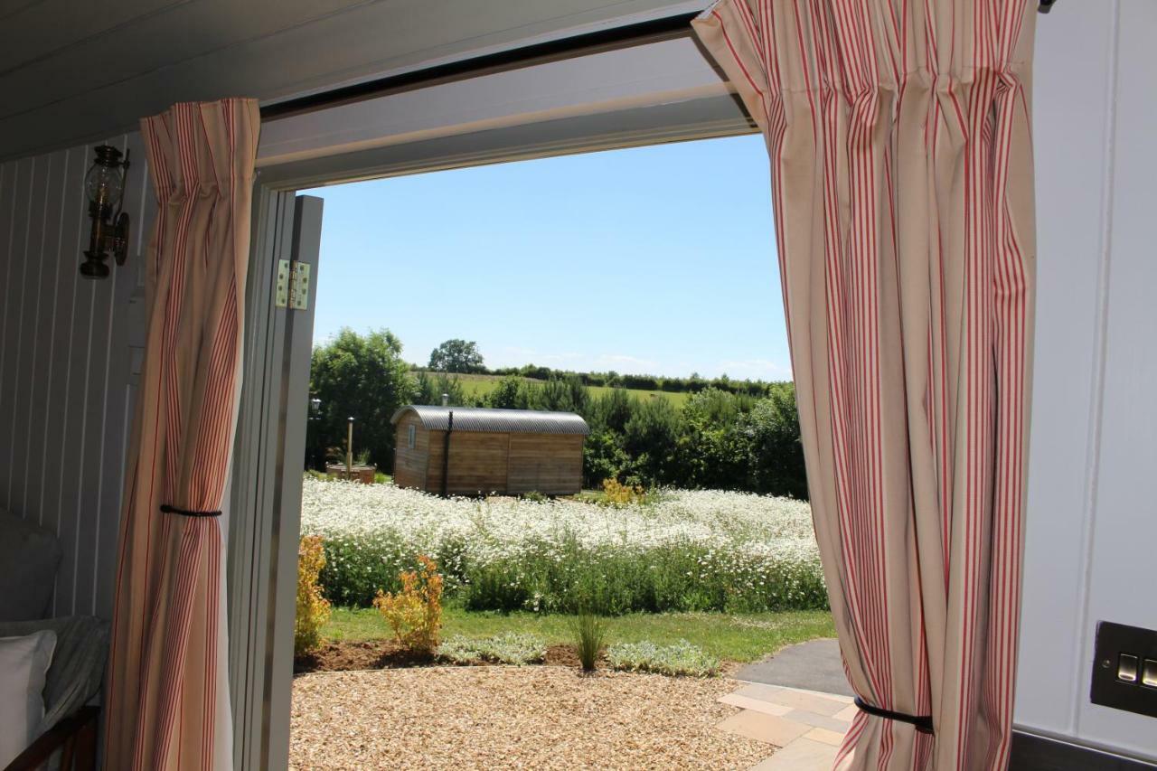 Fair Farm Hideaway Villa Waltham on the Wolds ภายนอก รูปภาพ